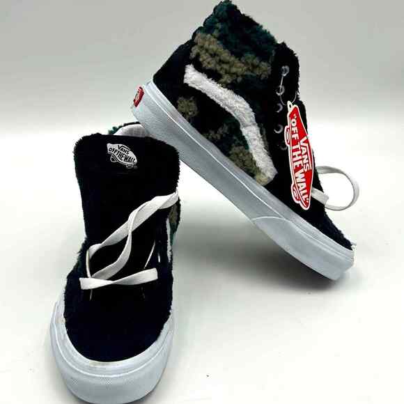NWOB UNISEX VANS SK8-HI SHERPA FUR CAMO MULTI COLOR SNEAKERS MEN’S SZ 6.5 WM 8 - Picture 1 of 10